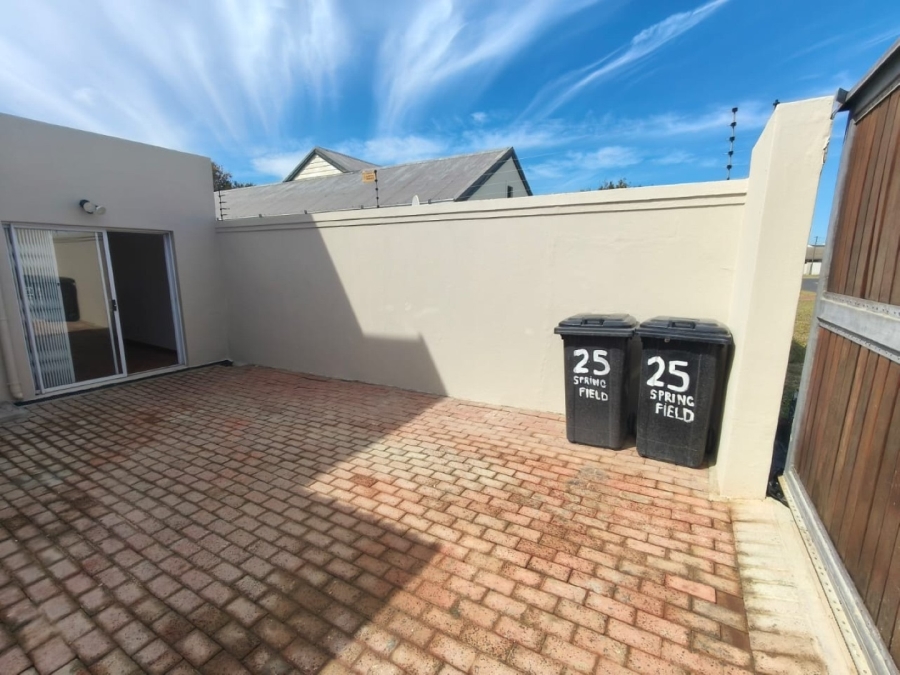 To Let 1 Bedroom Property for Rent in Westcliff Western Cape
